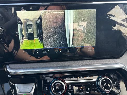Used 2024 GMC Sierra 2500 Denali w/ Technology Package AWD/4WD image 66