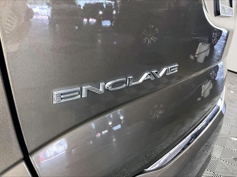 Used 2020 Buick Enclave Avenir w/ Avenir Technology Package FWD image 29