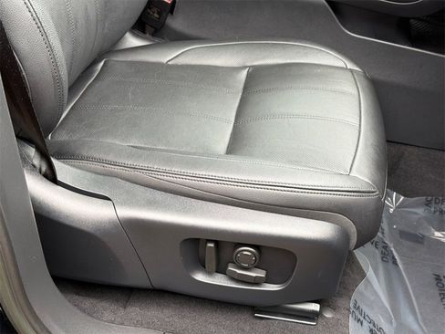 Used 2023 Land Rover Range Rover Evoque S image 15