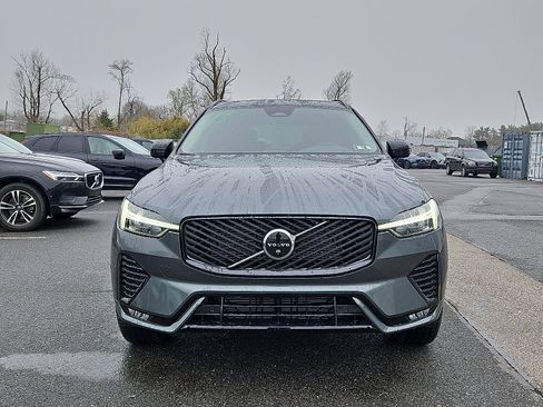 New 2026 Volvo XC60 B5 Plus w/ Protection Package Premier AWD/4WD image 2