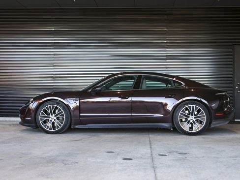 Certified 2021 Porsche Taycan 4S AWD/4WD image 2