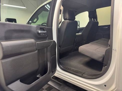 Used 2022 Chevrolet Silverado 2500 Custom w/ Custom Value Package AWD/4WD image 28