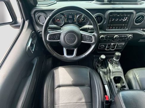 Used 2020 Jeep Gladiator Overland w/ Popular Equipment Package image 22