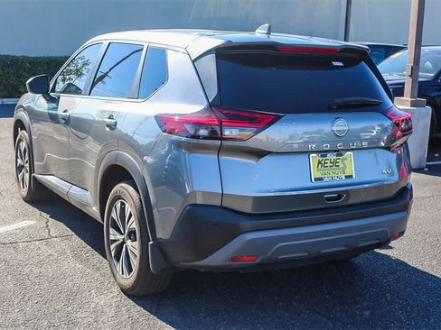 Used 2023 Nissan Rogue SV image 7