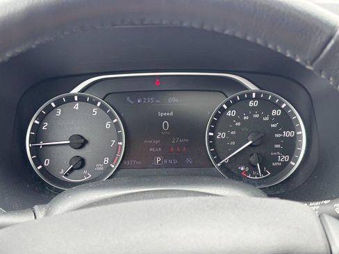 Used 2024 Nissan Frontier SL w/ Technology Package RWD image 19