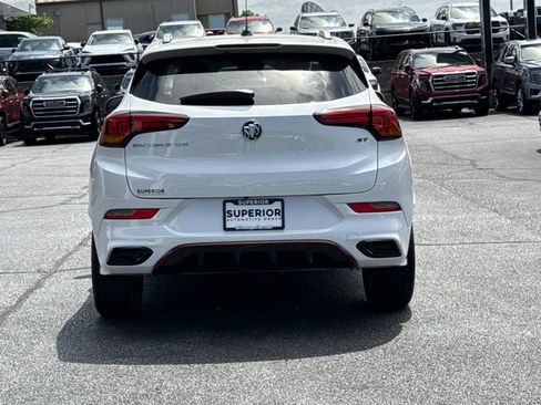 Used 2021 Buick Encore GX Select w/ Sport Touring Package FWD image 4