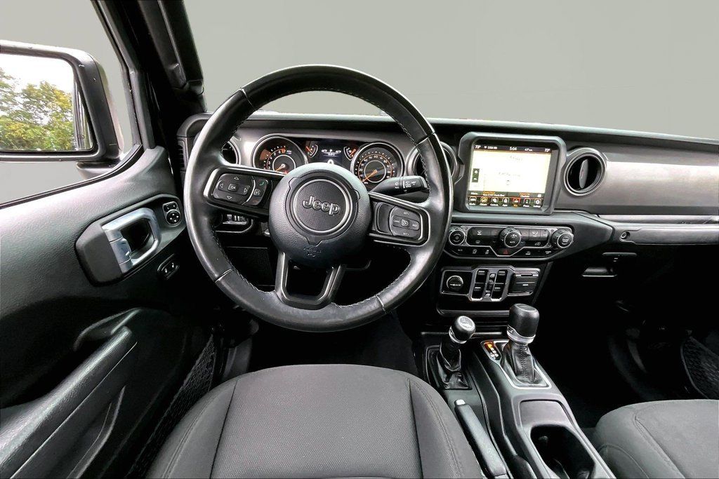 Used 2022 Jeep Gladiator Sport AWD/4WD image 8