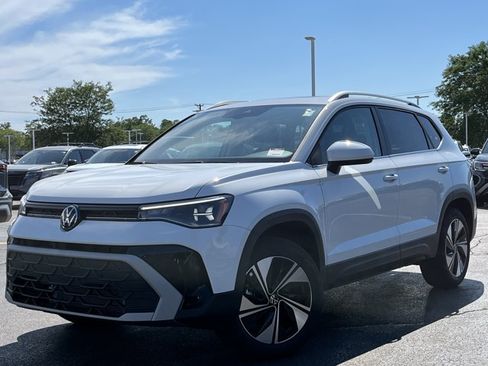 New 2026 Volkswagen Taos SE AWD/4WD image 23
