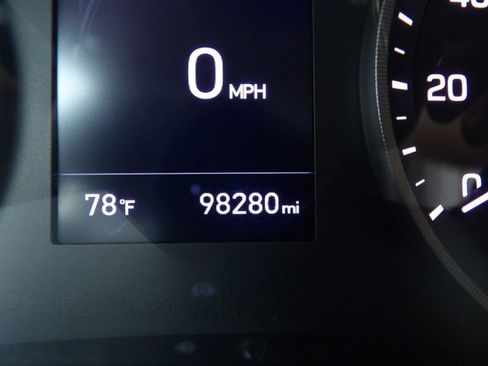 Used 2019 Hyundai Tucson SE image 16