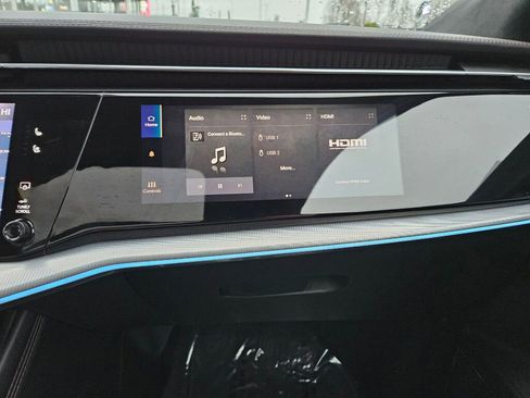 Used 2024 Jeep Wagoneer Launch Edition image 22