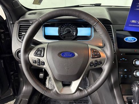 Certified 2019 Ford Taurus SEL w/ Equipment Group 201A image 16