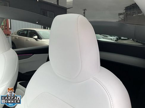 Used 2026 Tesla Model Y 2WD image 21