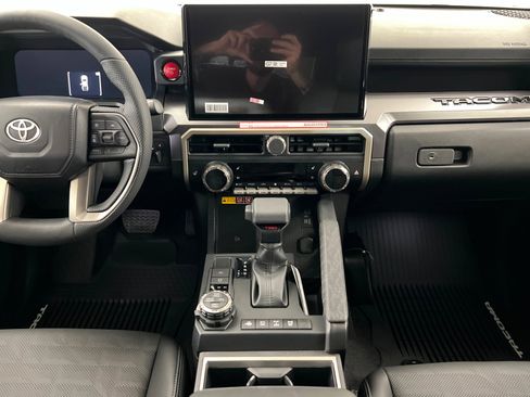 New 2026 Toyota Tacoma TRD Off-Road AWD/4WD image 13