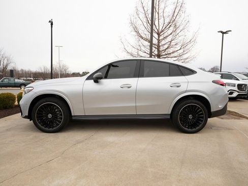 Certified 2025 Mercedes-Benz GLC 300 4MATIC image 4