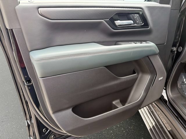 New 2026 GMC Yukon AT4 w/ AT4 Premium Plus Package AWD/4WD image 17