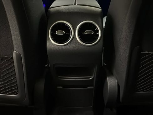 Certified 2024 Mercedes-Benz GLB 250 4MATIC image 30