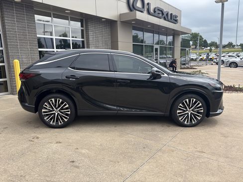 Used 2025 Lexus RX 350 w/ Convenience Package AWD/4WD image 10