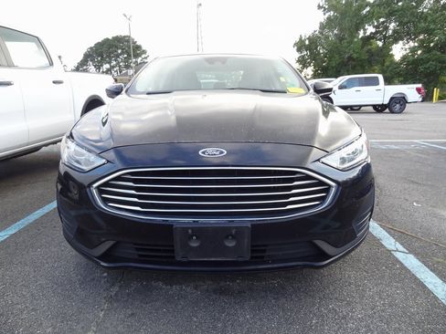 Used 2019 Ford Fusion S image 2