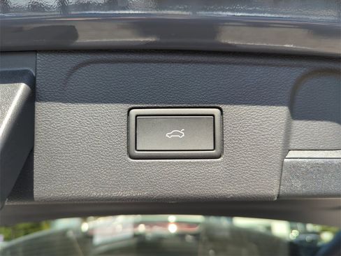 New 2026 Volkswagen Atlas Peak Edition image 21