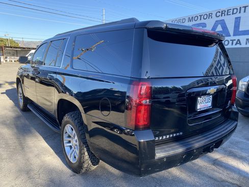 Used 2020 Chevrolet Suburban LT image 11