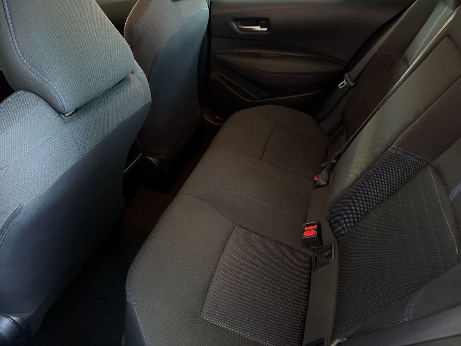 Used 2022 Toyota Corolla SE w/ Carpet Mat Package (TMS) FWD image 4