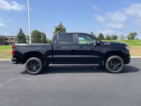 Used 2026 Chevrolet Silverado 1500 LT Trail Boss w/ LT Trail Boss Premium Package AWD/4WD image 6