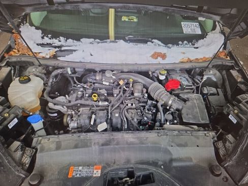 Used 2023 Ford Edge Titanium image 17