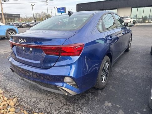 Used 2023 Kia Forte LXS w/ LXS Technology Package image 4