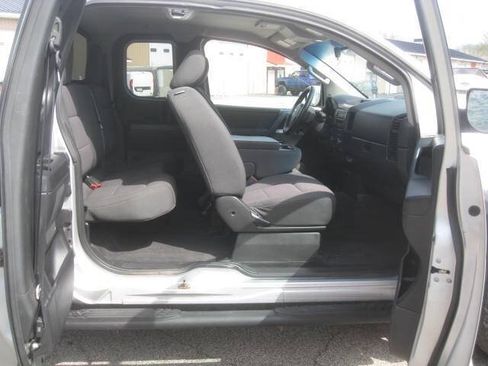 Used 2012 Nissan Titan SV AWD/4WD image 21