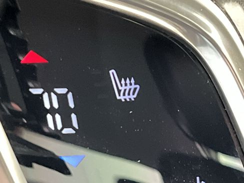 Used 2014 Buick LaCrosse Leather FWD image 20