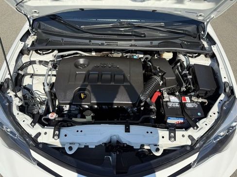 Used 2017 Toyota Corolla SE image 29