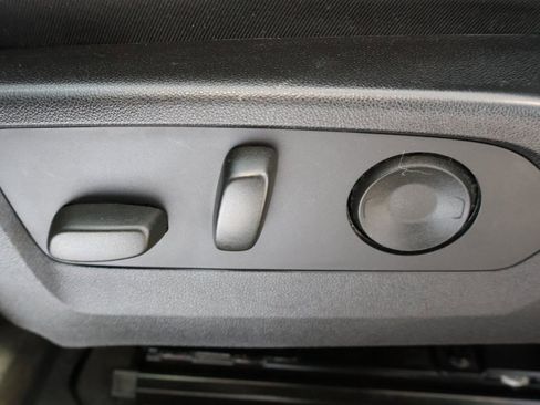 Used 2023 GMC Canyon Elevation w/ Convenience Package image 14