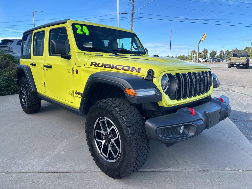 Used 2024 Jeep Wrangler Unlimited Rubicon AWD/4WD image 5