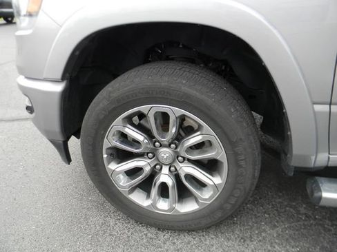 Used 2020 RAM 1500 Laramie w/ Sport Appearance Package AWD/4WD image 10