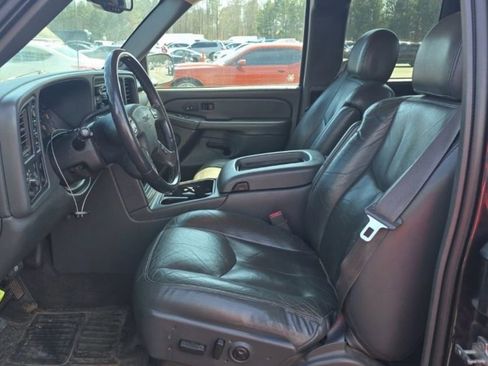 Used 2004 GMC Sierra 1500 SLT w/ Safe And Sound Package AWD/4WD image 3