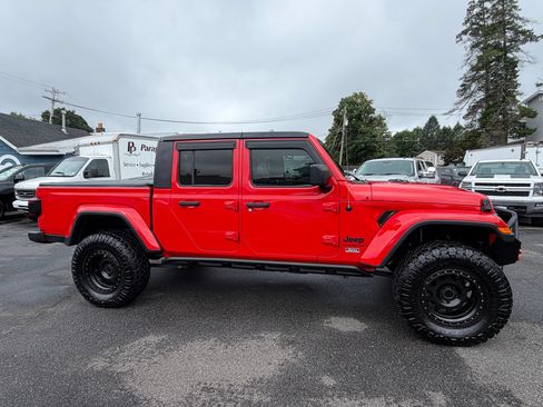 Used 2020 Jeep Gladiator Overland AWD/4WD image 7