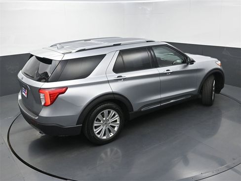Used 2020 Ford Explorer Limited image 36