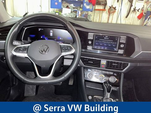 Certified 2023 Volkswagen Jetta SE w/ Panoramic Sunroof Package image 14
