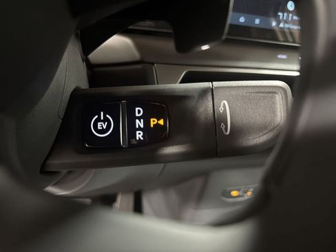 New 2026 Kia EV9 Wind image 25