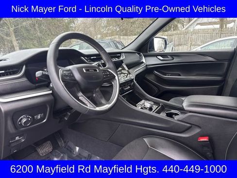 Used 2023 Jeep Grand Cherokee Altitude image 20