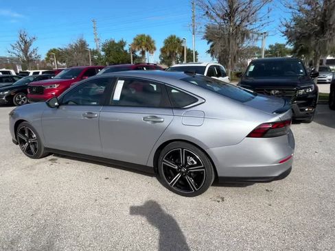 Used 2024 Honda Accord Sport image 5