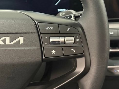 Used 2025 Kia K4 EX FWD image 18