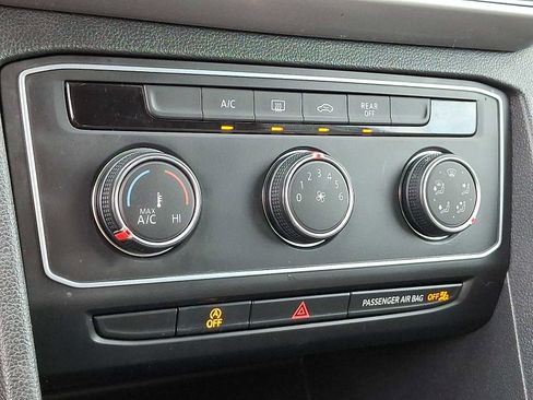 Used 2018 Volkswagen Atlas S image 15