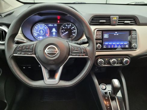 Used 2021 Nissan Versa SV image 22