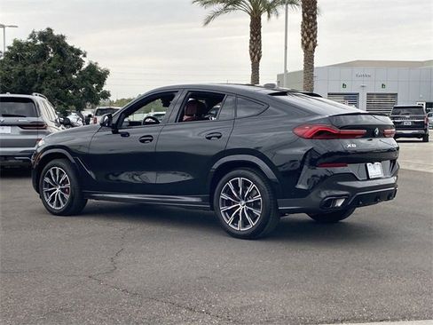 Certified 2024 BMW X6 xDrive40i w/ Premium Package image 9