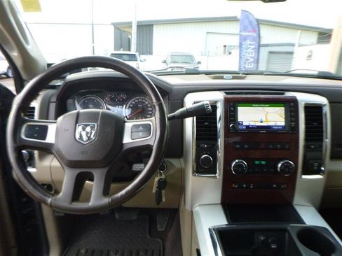 Used 2011 RAM 2500 Laramie w/ Cold Weather Group image 16