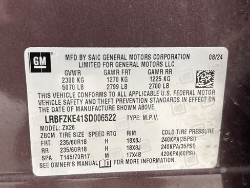 Used 2025 Buick Envision Preferred AWD/4WD image 11