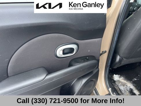 Used 2015 Kia Soul + image 44