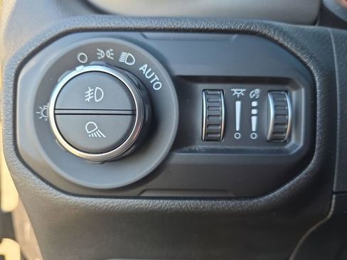 Used 2021 Jeep Gladiator Rubicon image 39