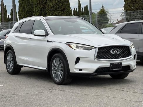 Used 2023 INFINITI QX50 Luxe image 3